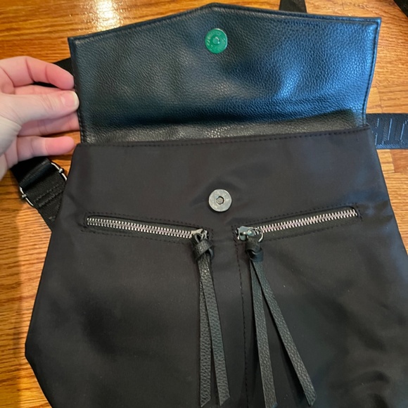 *NWT Botkier New York Backpack/purse - Picture 4 of 7